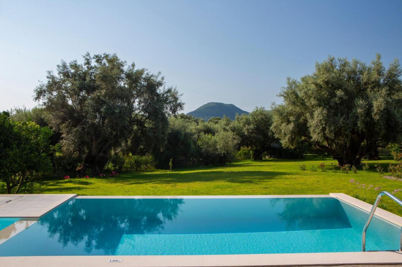 Averto Villas With Private Pool Nydri  Dış mekan fotoğraf